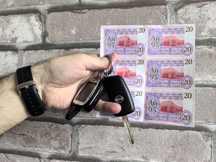 Где сейчас можно заправить автомобиль в Симферополе: адреса и цены
