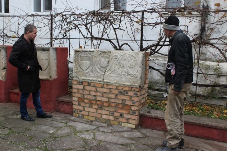 Лапидарный дворик. Фото пресс-службы феодосиииииийской горадминистрации