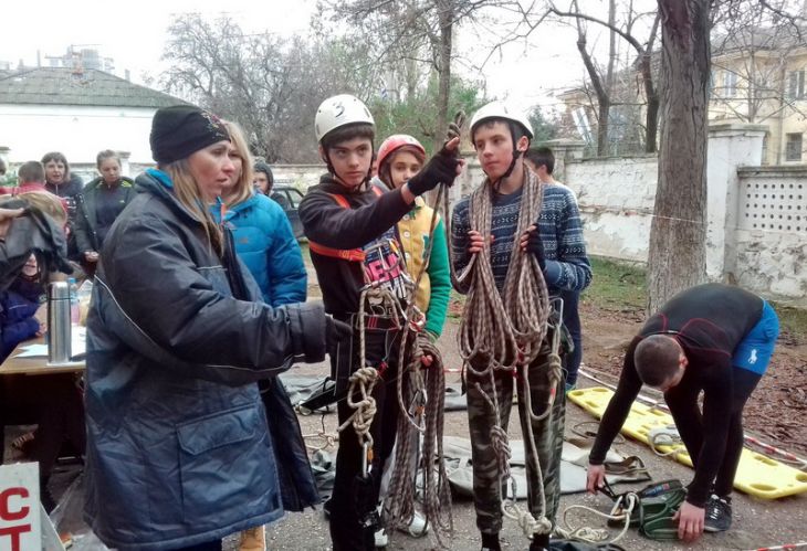 b2